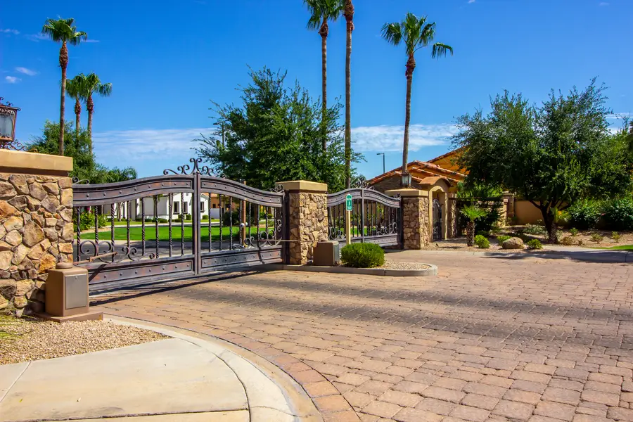 How Patio Paving Improves Backyard Functionality Shepherdsville, KY